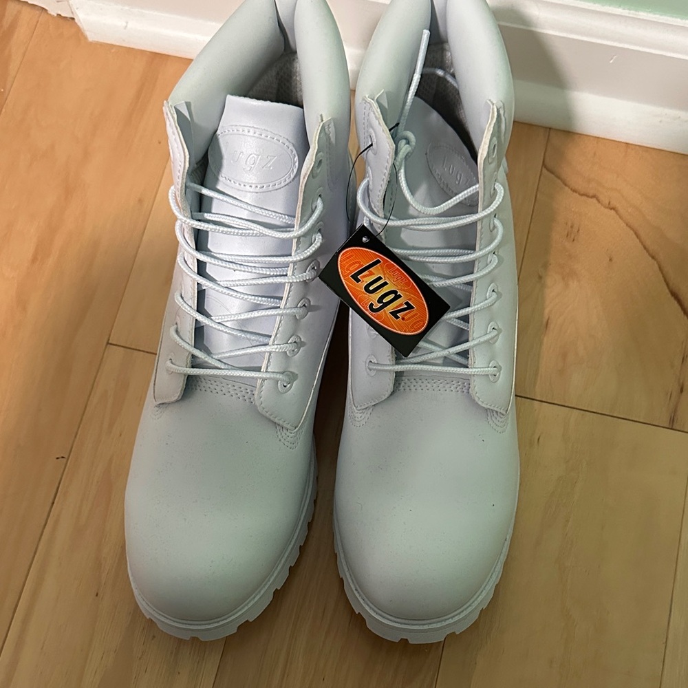 Lugz mens Convoy Classic 6-inch Chukka Boot White
